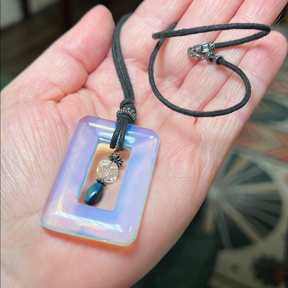 VTG Artisan Opalescent Opaline Art Glass Black Cord Sterling Silver Necklace - Picture 3 of 7